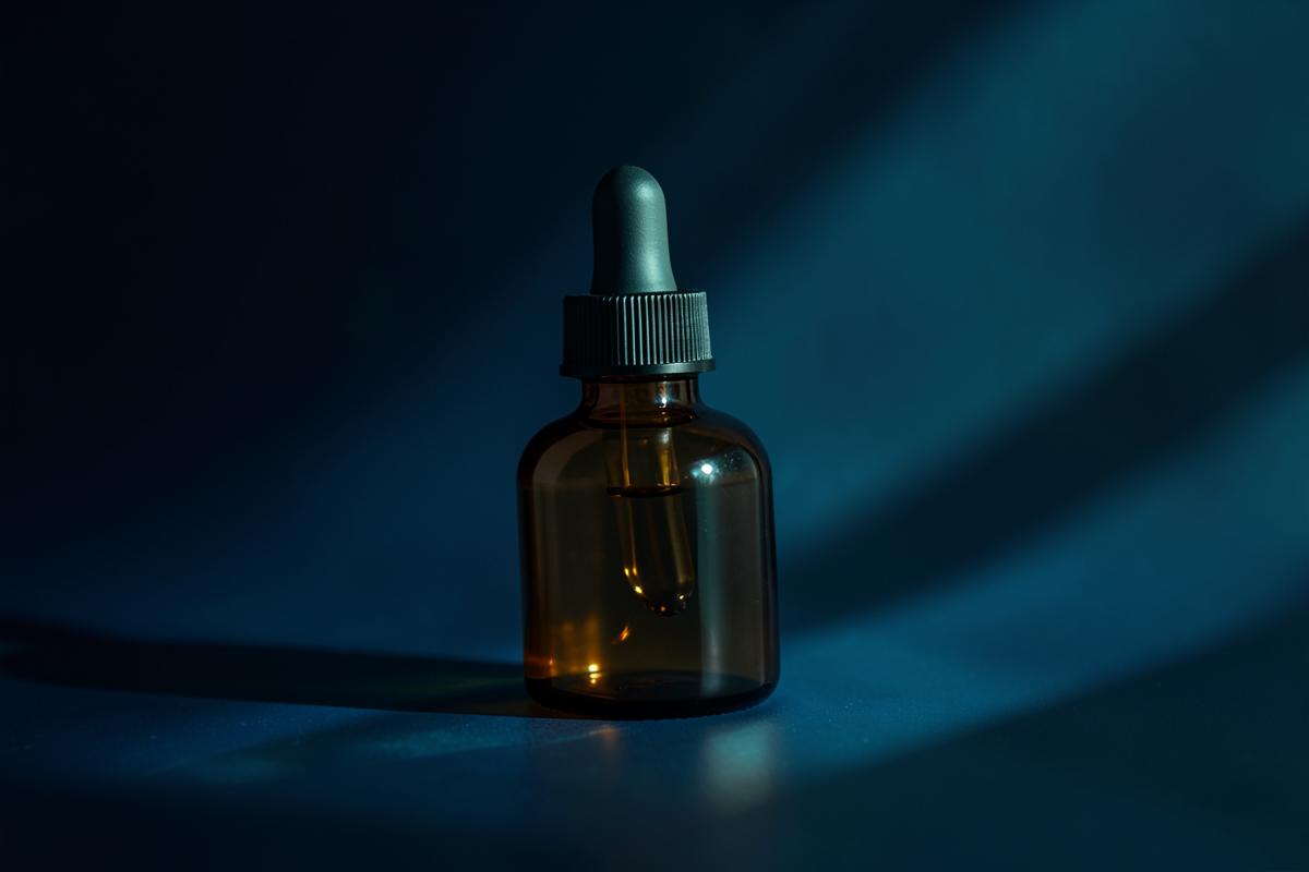 06 · Niacinamide 10% + Tranexamic Acid 2%